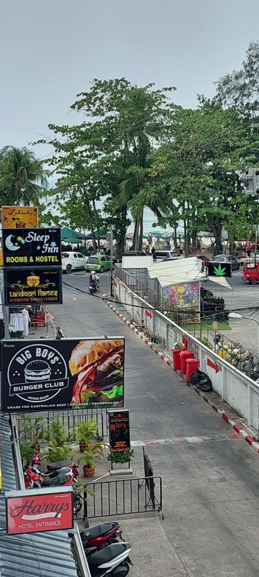 Hotel Cafe De Paris Patong Exterior foto